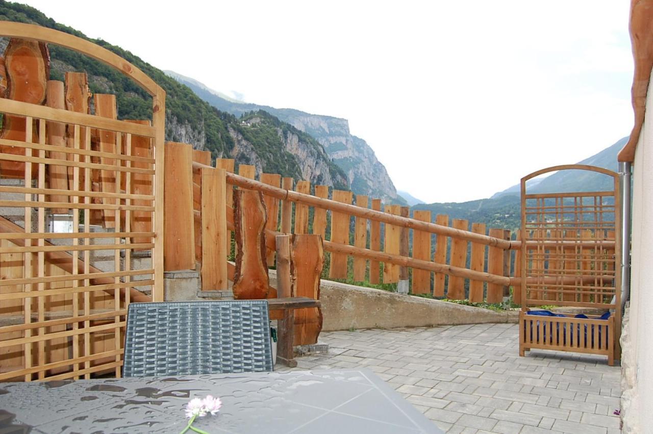 Chalet Torcel Affittacamere San Lorenzo Dorsino Eksteriør billede