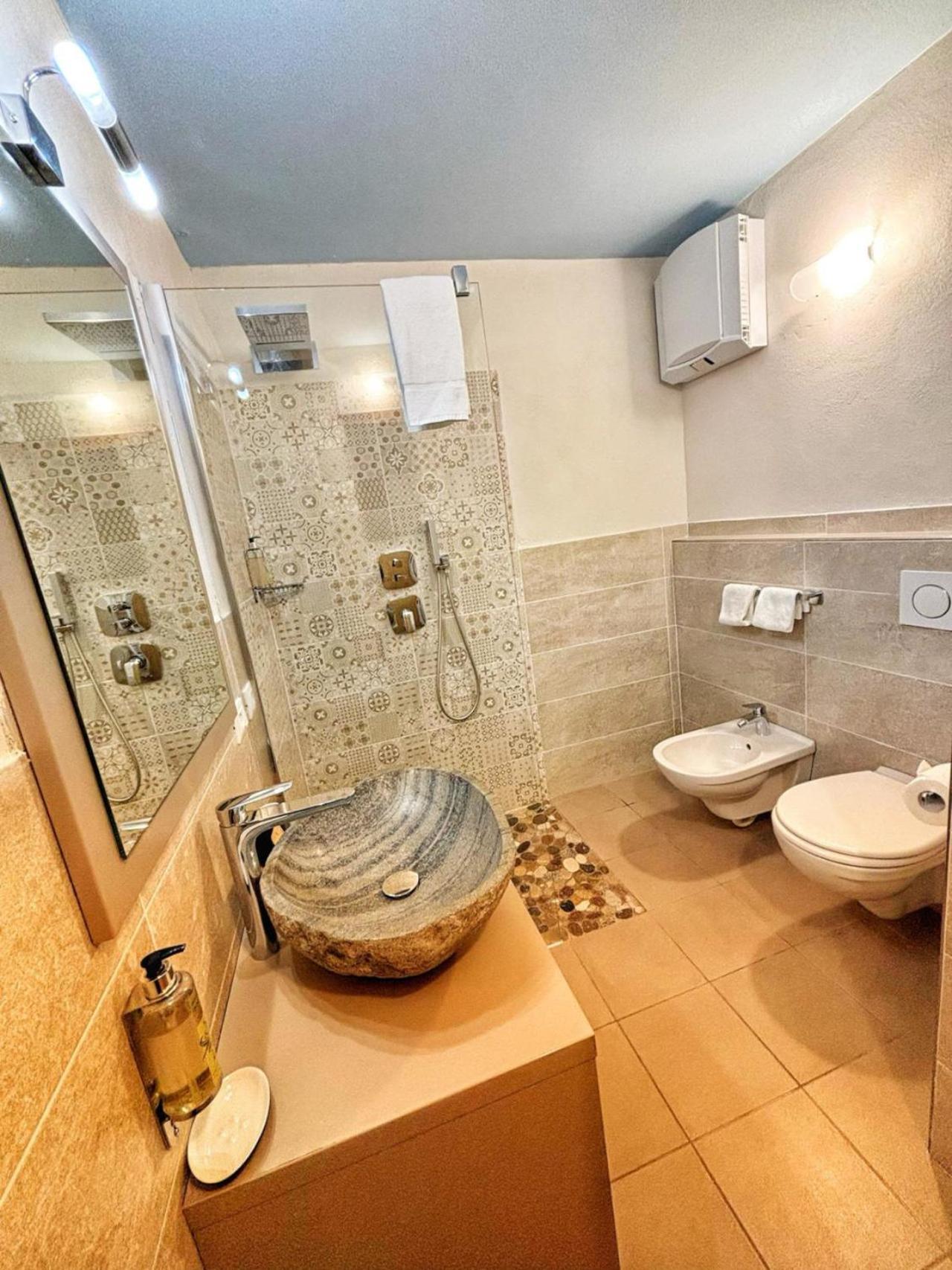 Chalet Torcel Affittacamere San Lorenzo Dorsino Eksteriør billede